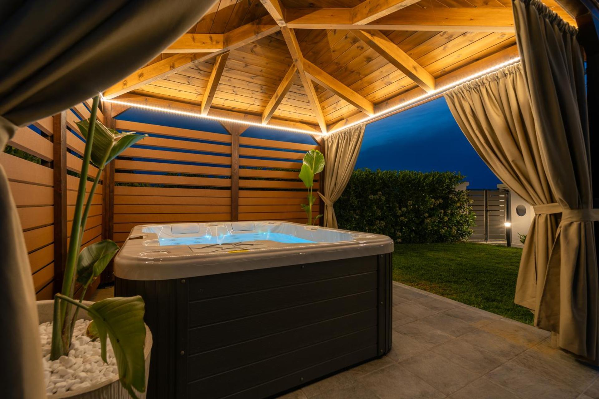Villa Giota Luxury Living เธโอโลกอส ภายนอก รูปภาพ