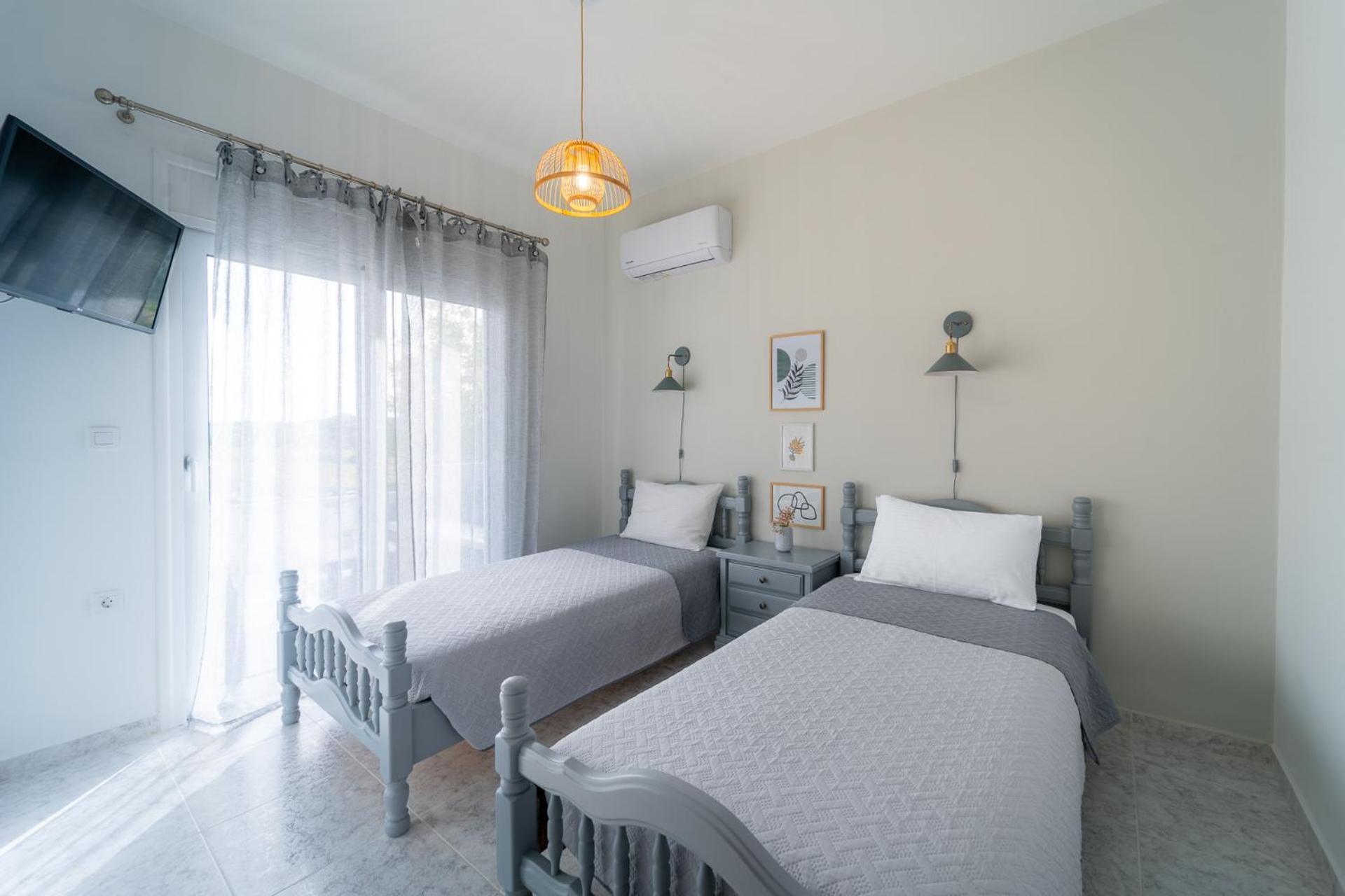 Villa Giota Luxury Living เธโอโลกอส ภายนอก รูปภาพ